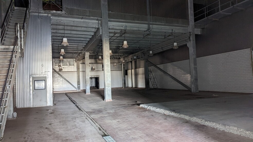 2226 FM 3183, Plainview, TX for lease - Building Photo - Image 2 of 25