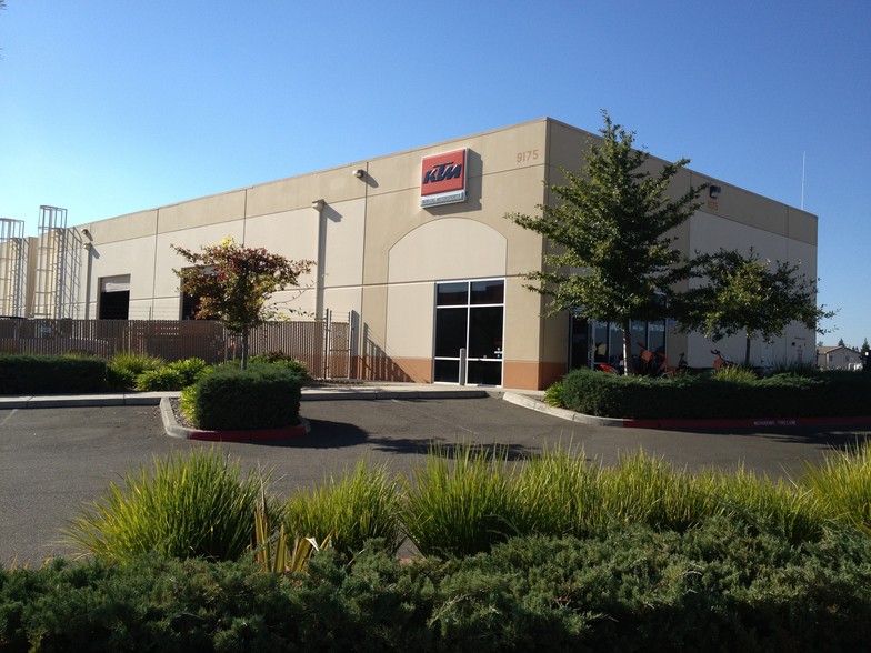 9175 Union Park Way, Elk Grove, CA for lease - Primary Photo - Image 1 of 8