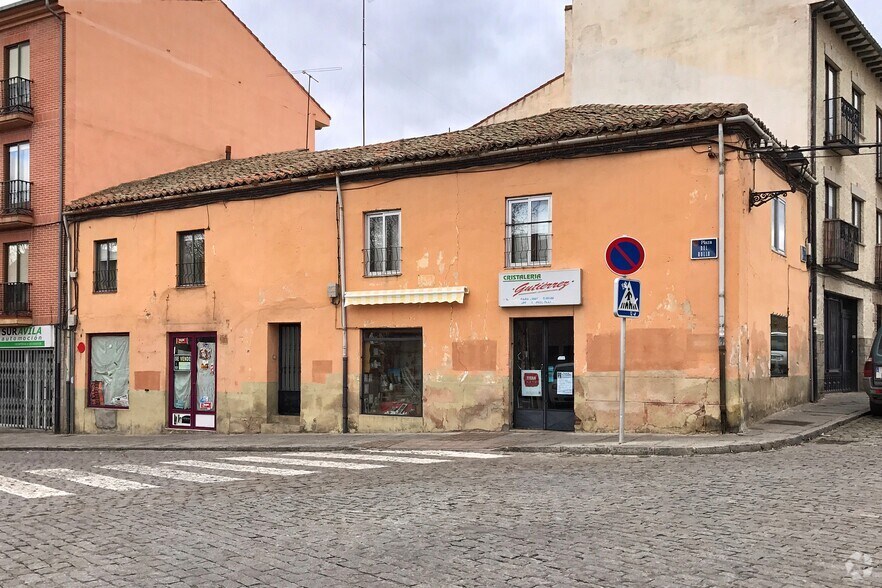 Plaza del Rollo, 29, Ávila, Ávila for sale - Primary Photo - Image 1 of 2