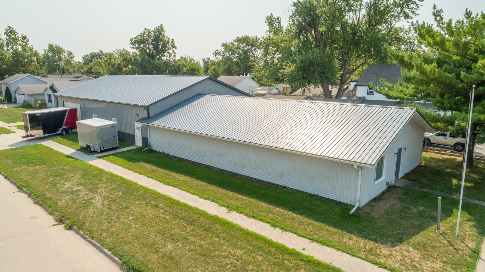 924 E 8th St N, Newton, IA for sale Primary Photo- Image 1 of 1