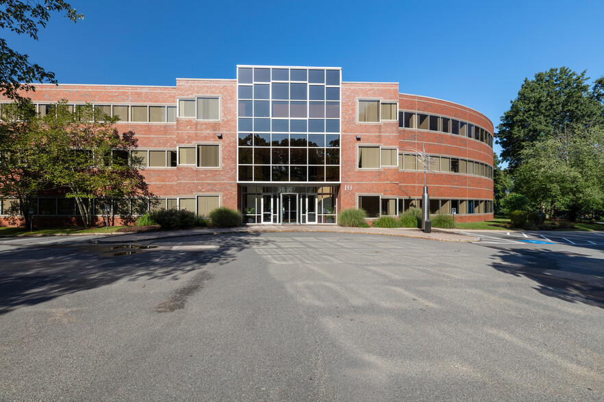 10 New England Business Ctr, Andover, MA for lease - Building Photo - Image 2 of 12