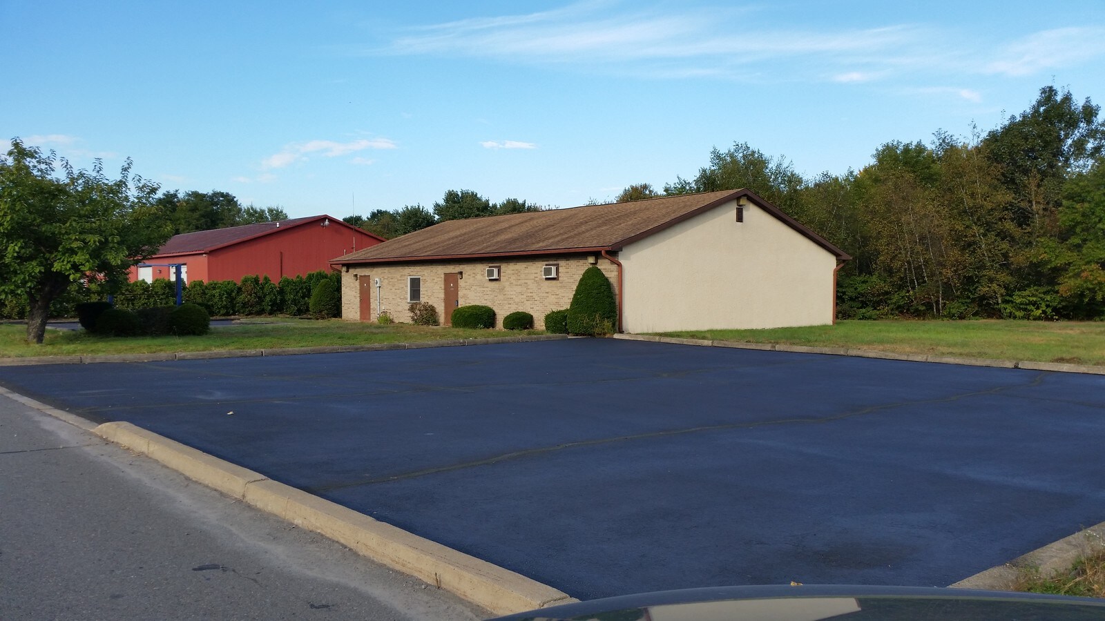 835 Enterprise St, Dickson City, PA 18519