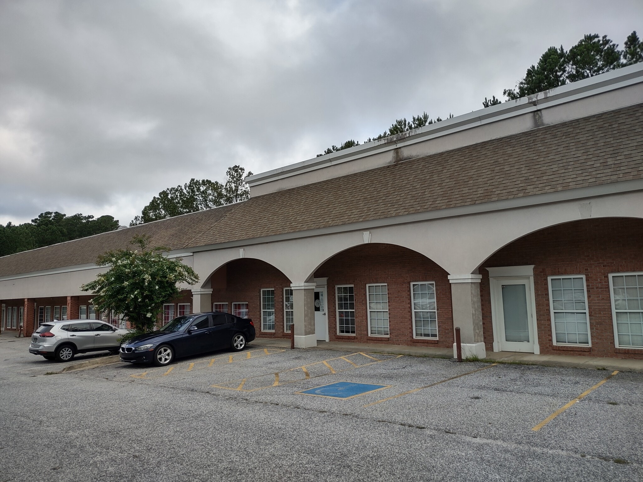 737 Veterans Pky, Jonesboro, GA for lease Interior Photo- Image 1 of 16