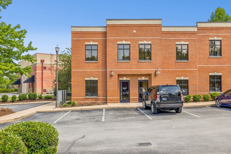 106 Mission Ct, Franklin, TN for sale - Building Photo - Image 2 of 7