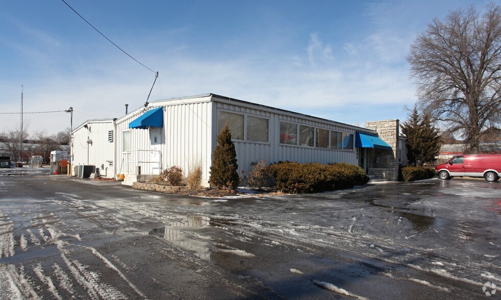 9844 Holmes Rd, Kansas City, MO 64131