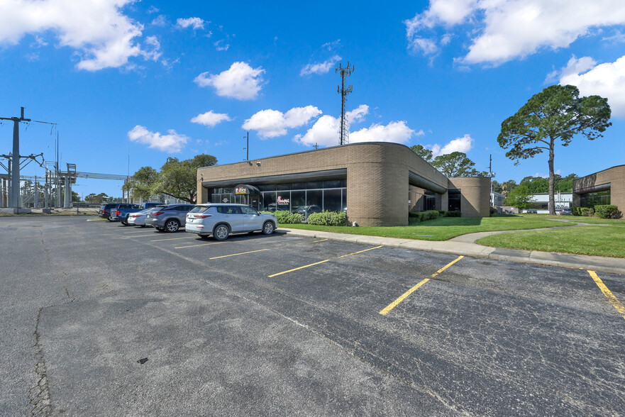 25307 I-45, Spring, TX for lease - Building Photo - Image 2 of 18