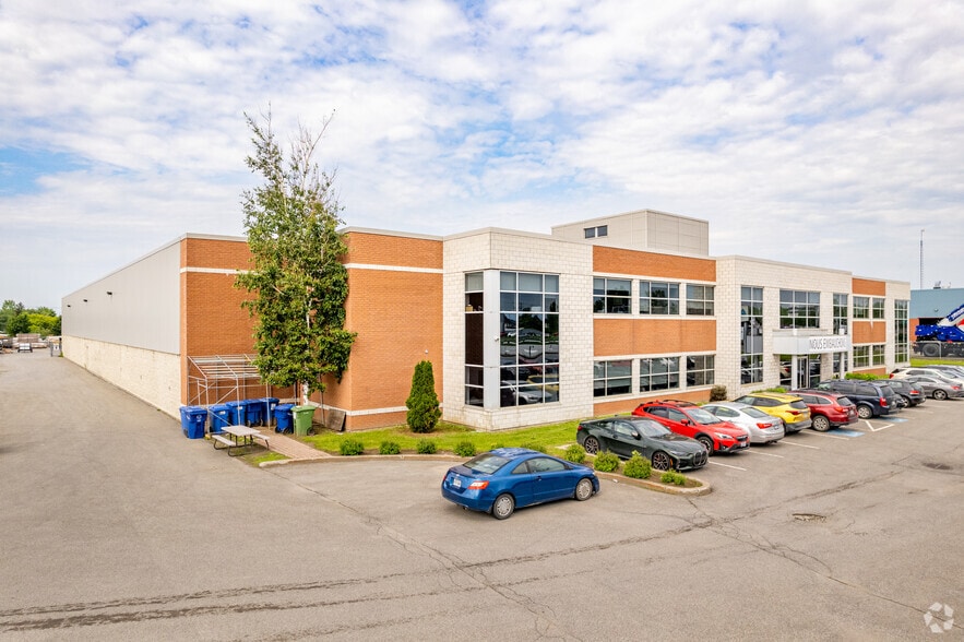 4150 Chomedey (A-13) Desste O, Laval, QC for lease - Building Photo - Image 1 of 4