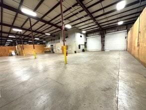 1750 South Ln, Mandeville, LA for lease Interior Photo- Image 2 of 43