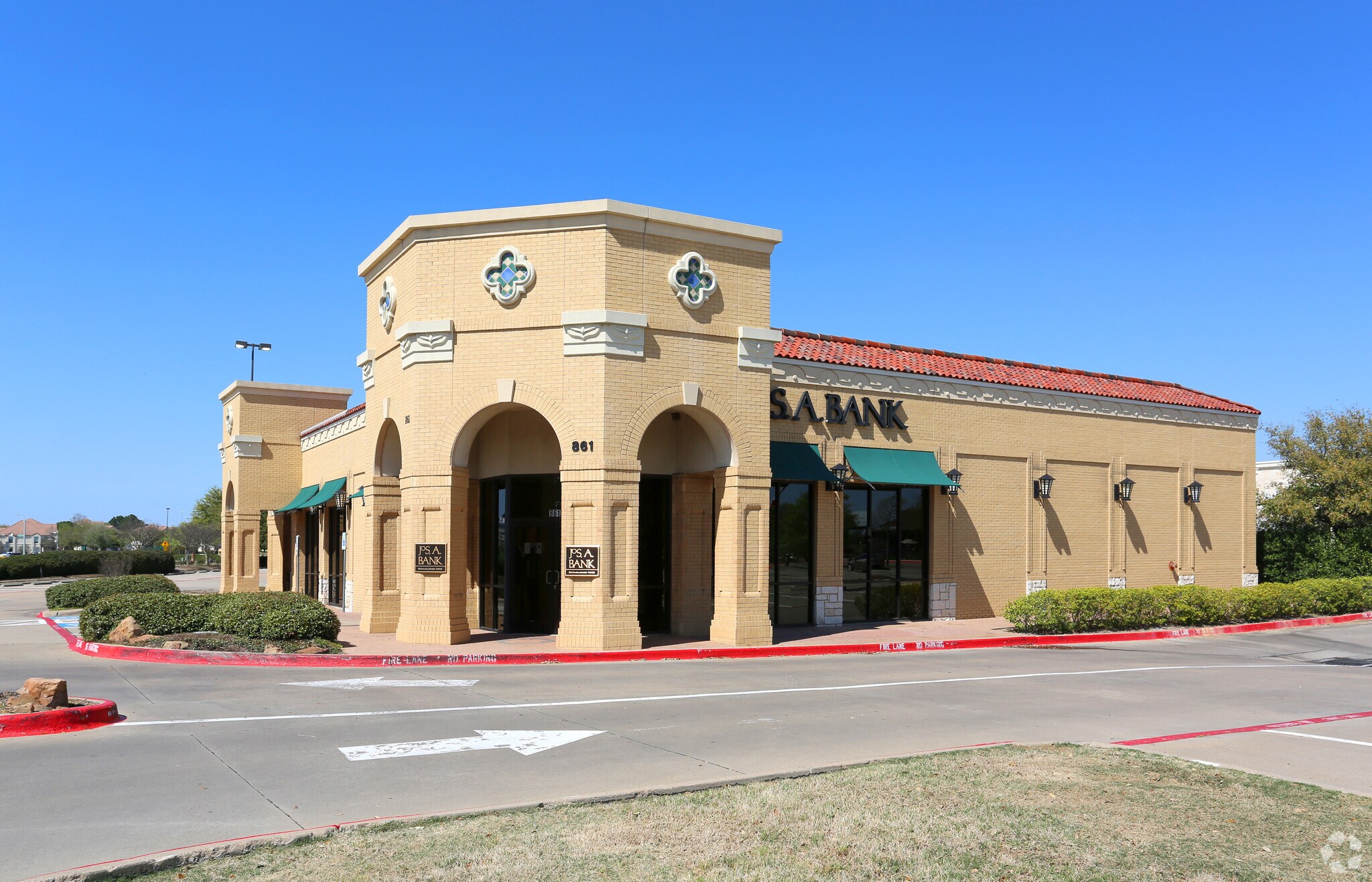 861 W John Carpenter Fwy, Irving, TX for sale Primary Photo- Image 1 of 1