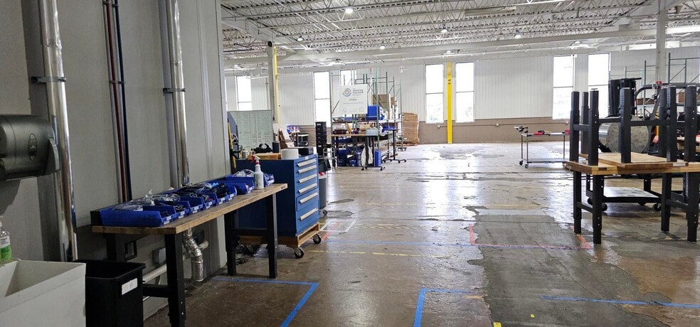 4295 N Roosevelt Rd, Stevensville, MI for lease - Building Photo - Image 3 of 6