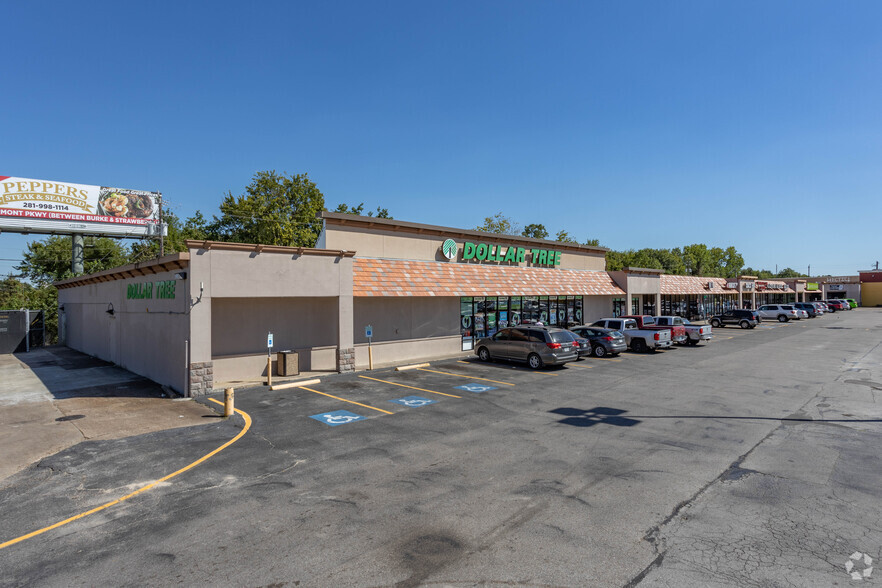 114 Fairmont Pkwy, Pasadena, TX for lease - Building Photo - Image 2 of 9