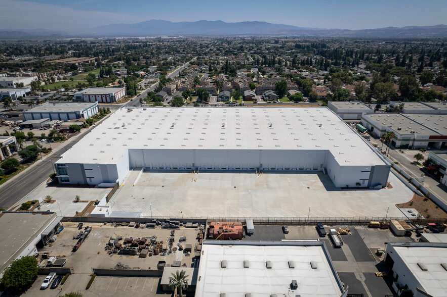 1932 S Bon View Ave, Ontario, CA for sale - Building Photo - Image 3 of 19