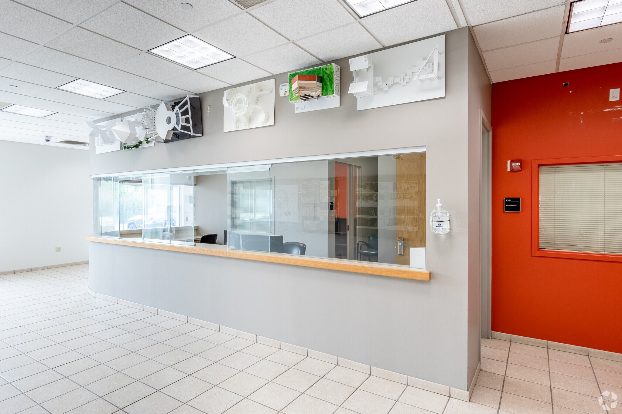 64 E Midland Ave, Paramus, NJ 07652 Paramus Parkway Bldg