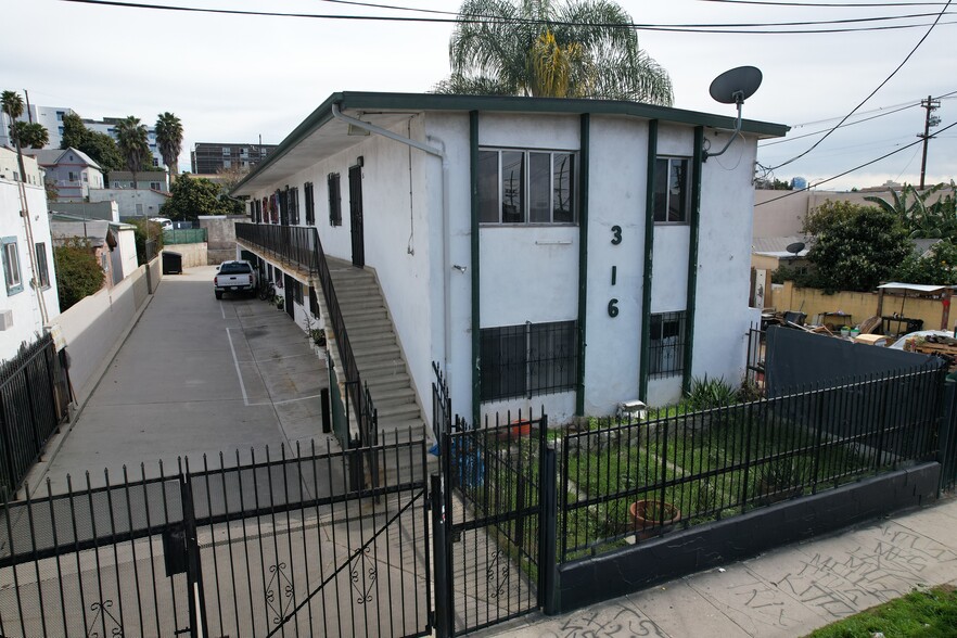 316 N Coronado St, Los Angeles, CA for sale - Primary Photo - Image 1 of 1