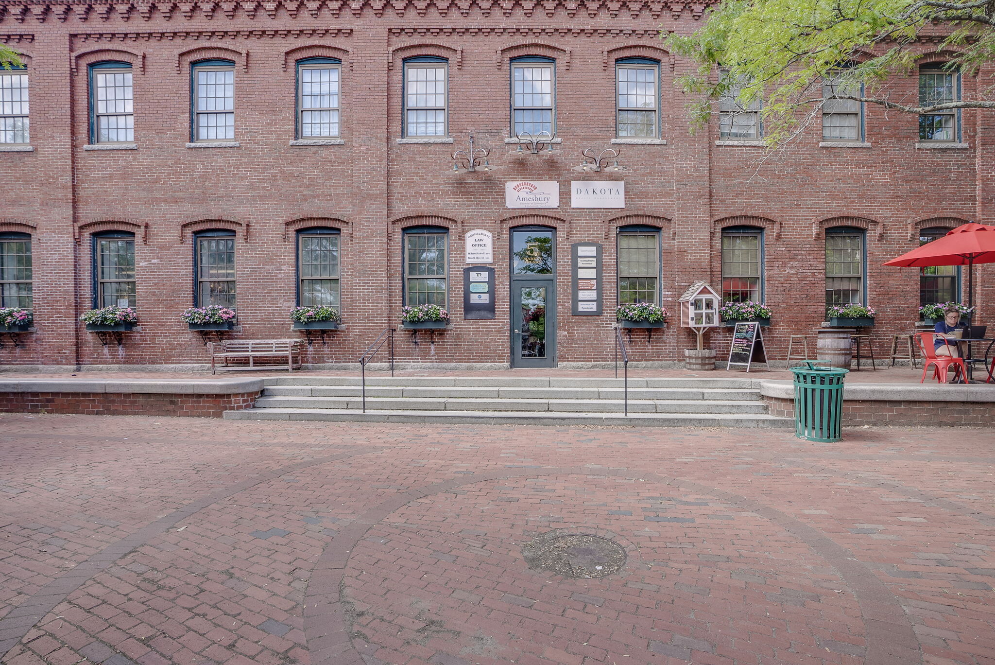 5-7 Market Sq, Amesbury, MA for lease Building Photo- Image 1 of 18