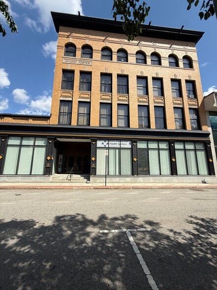 33 Waldo St, Worcester, MA for lease - Building Photo - Image 1 of 6