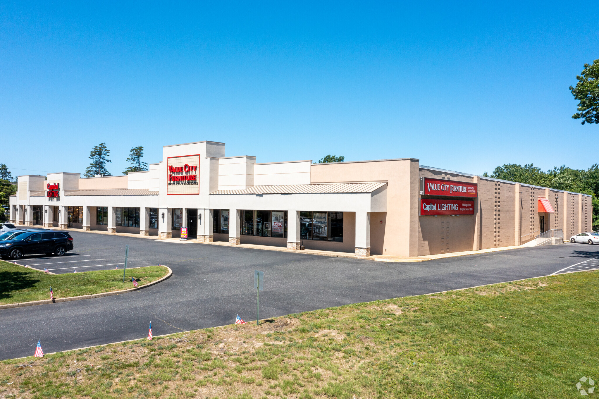 353 State Route 35, Eatontown, NJ for lease Primary Photo- Image 1 of 7