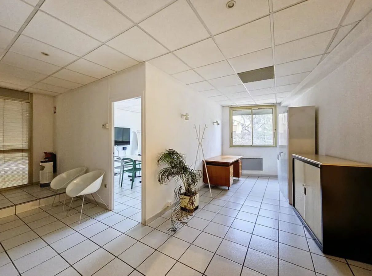 Lyon, RHO 69005 -  -  - Interior Photo - Image 1 of 10