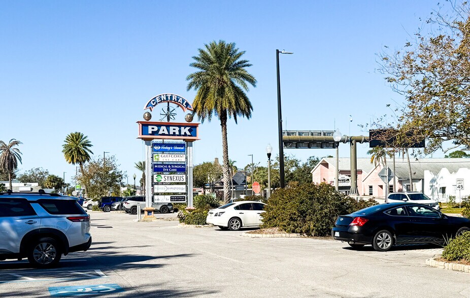 6010 Park Blvd, Pinellas Park, FL for lease - Building Photo - Image 3 of 26
