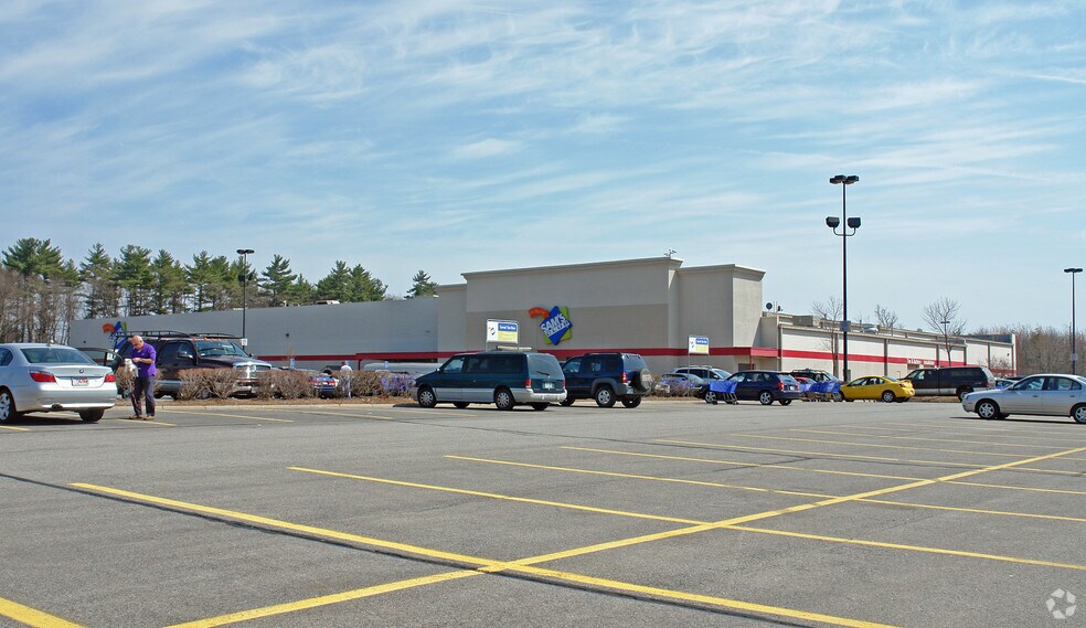 131 Ledge Rd, Seabrook, NH for sale - Building Photo - Image 1 of 1