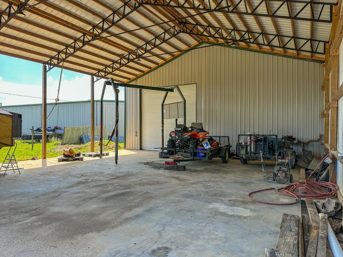 E Z, Gallion, AL 36742