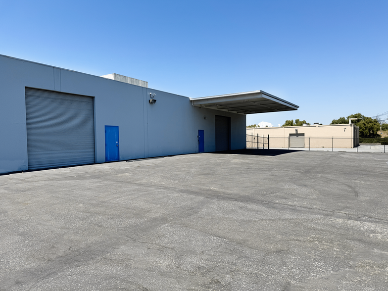 645 National Ave, Mountain View, CA for lease - Building Photo - Image 2 of 8