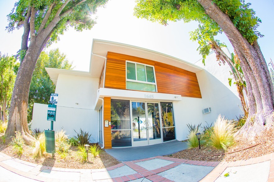 1645 Amberwood Dr South Pasadena Ca 91030 Loopnet Com