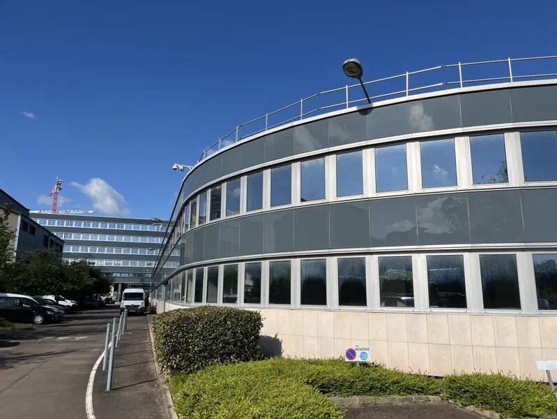18 Rue D'Arras, Nanterre for lease Building Photo- Image 1 of 22