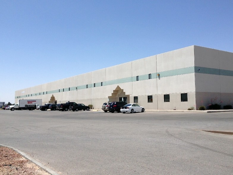 28 Walter Jones Blvd, El Paso, TX for lease - Primary Photo - Image 1 of 13