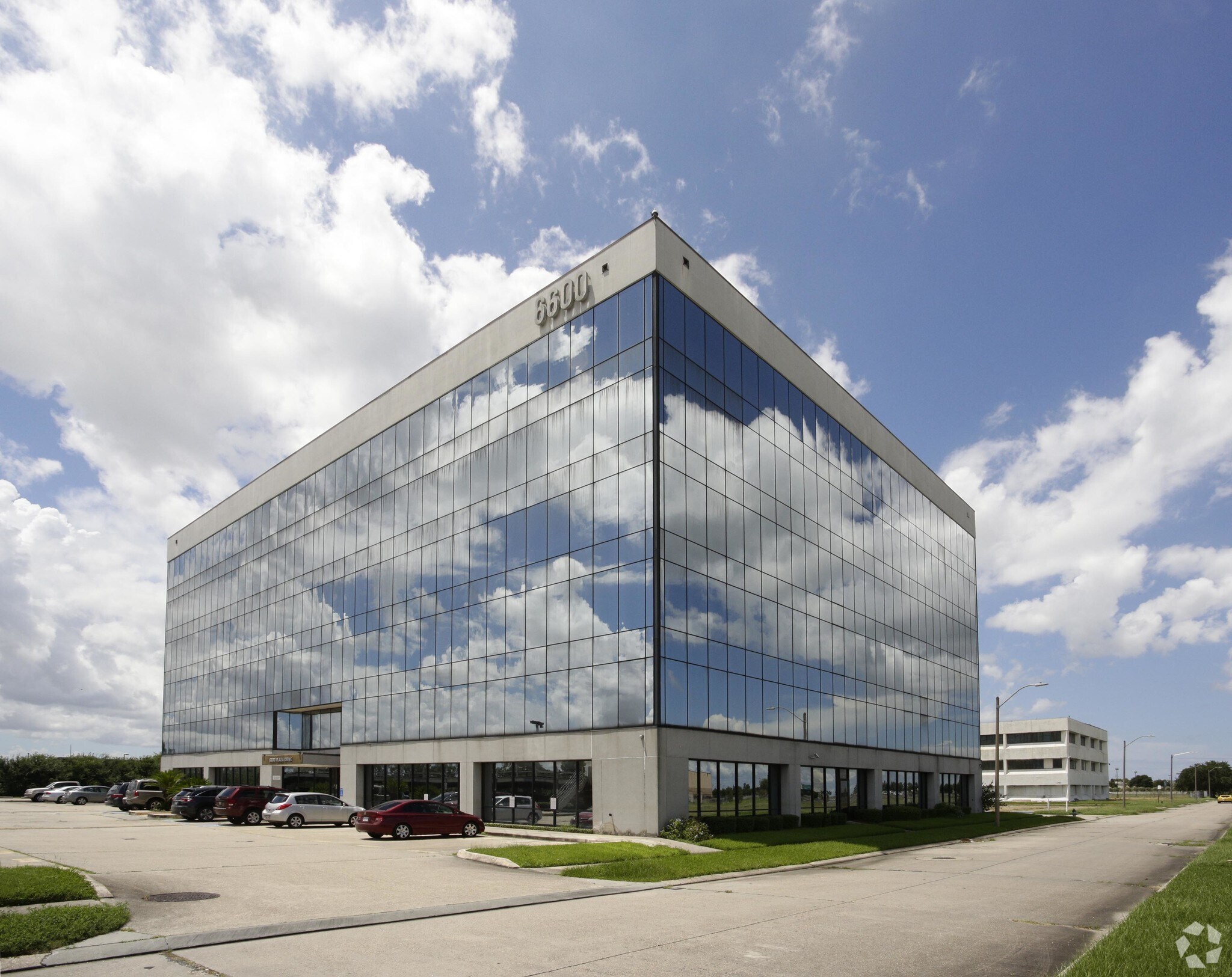 6600 Plaza Dr, New Orleans, LA for lease Primary Photo- Image 1 of 3