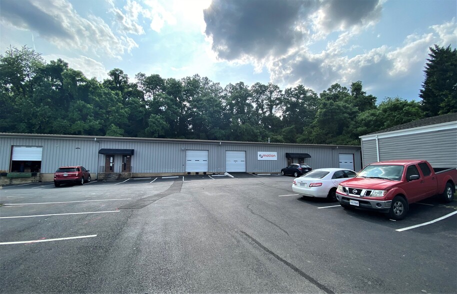 3791 Peters Creek Rd, Roanoke, VA 24018 - Flex for Lease | LoopNet