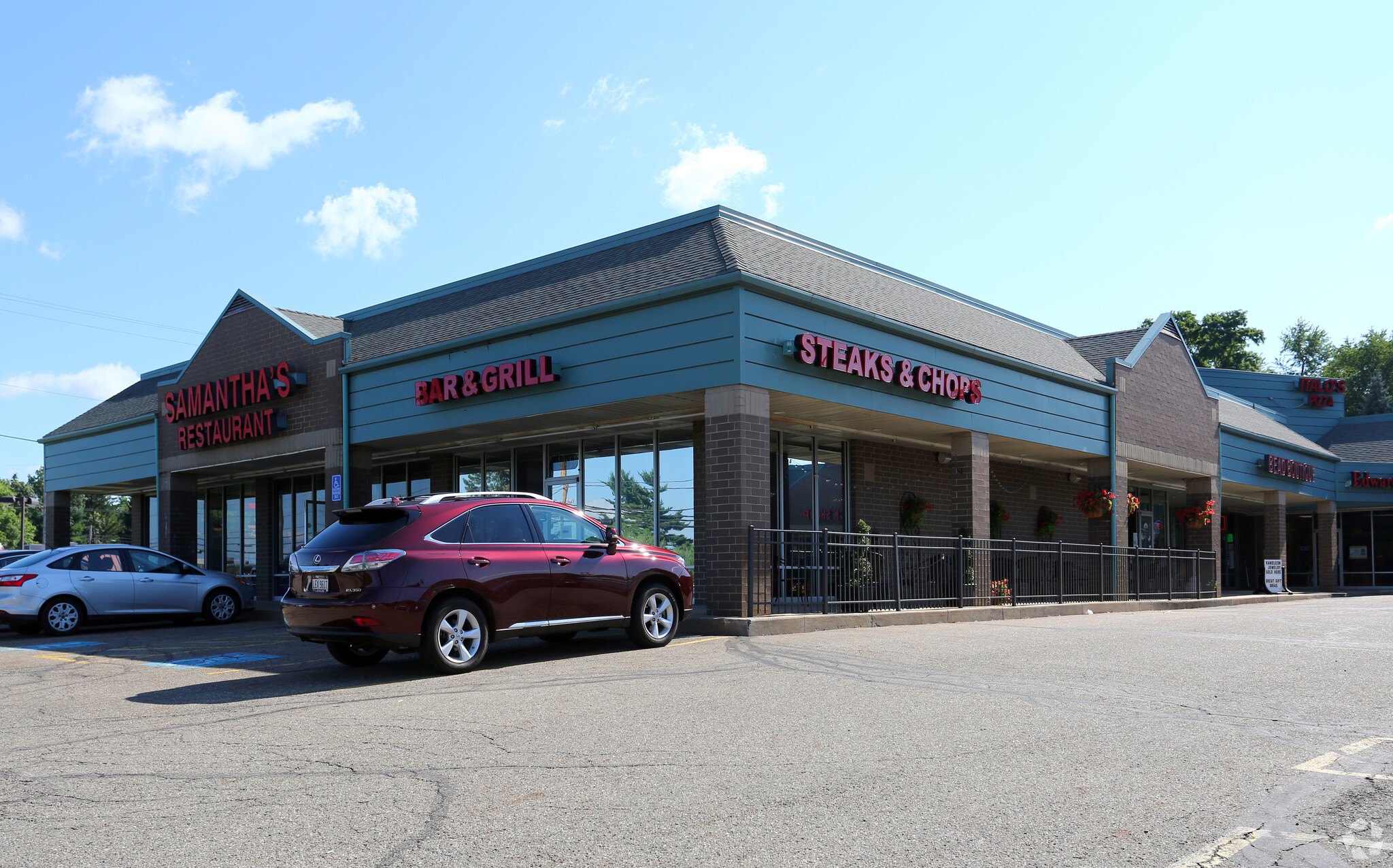 6300-6326 Market Ave N, Canton, OH for lease Primary Photo- Image 1 of 4