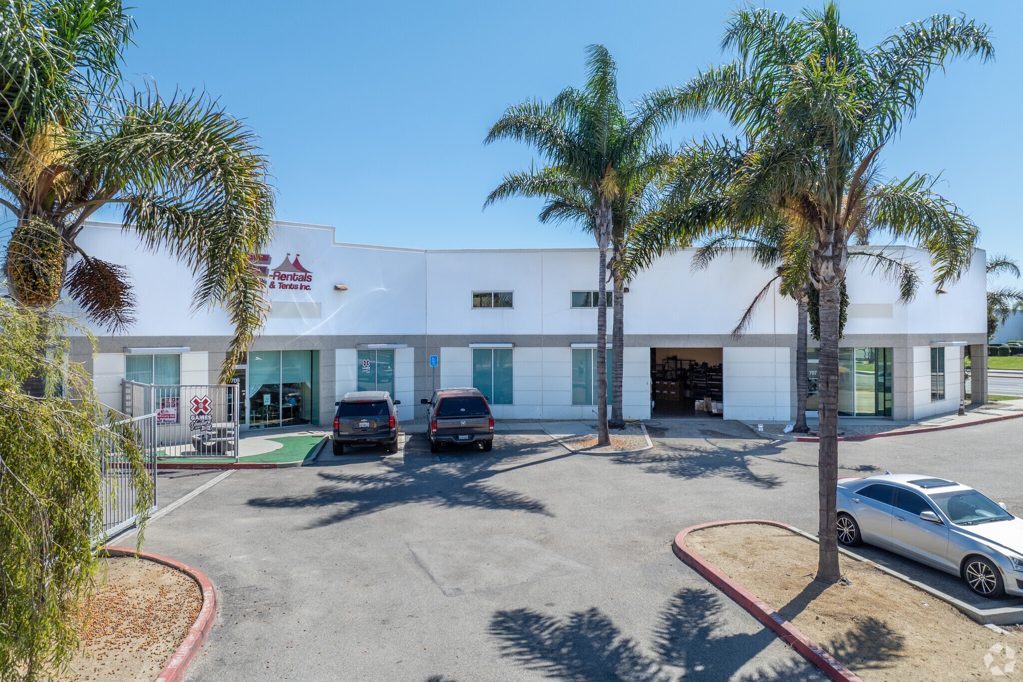 707-709 E Hueneme Rd, Oxnard, CA for sale Building Photo- Image 1 of 21