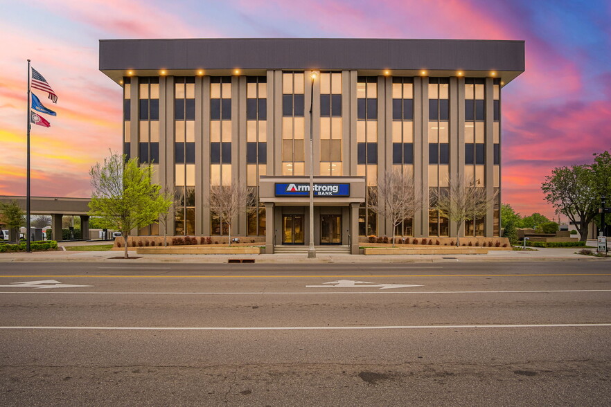 401 W Main St, Norman, OK for lease - Building Photo - Image 1 of 9