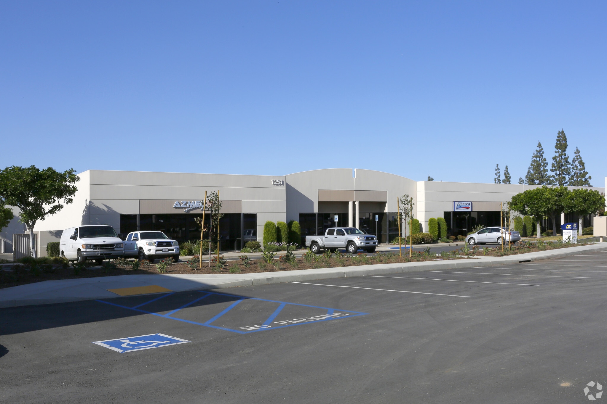 1251 Pomona Rd, Corona, CA for lease Primary Photo- Image 1 of 7