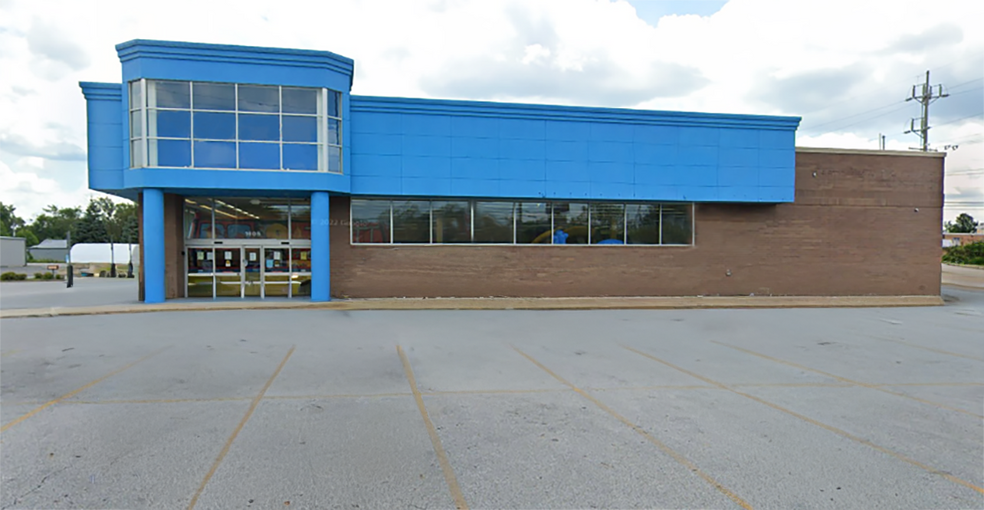 1605 E 37th Ave, Hobart, IN for lease - Building Photo - Image 1 of 1