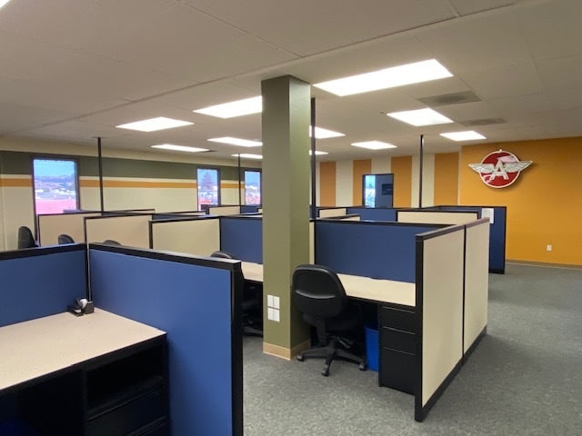 25954 Eden Landing Rd, Hayward, CA for lease - Building Photo - Image 3 of 6