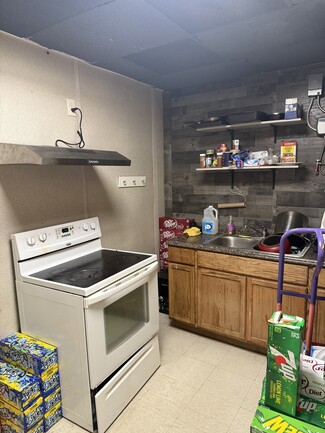 More details for 2218 Brown St, Brownwood, TX - Flex for Sale