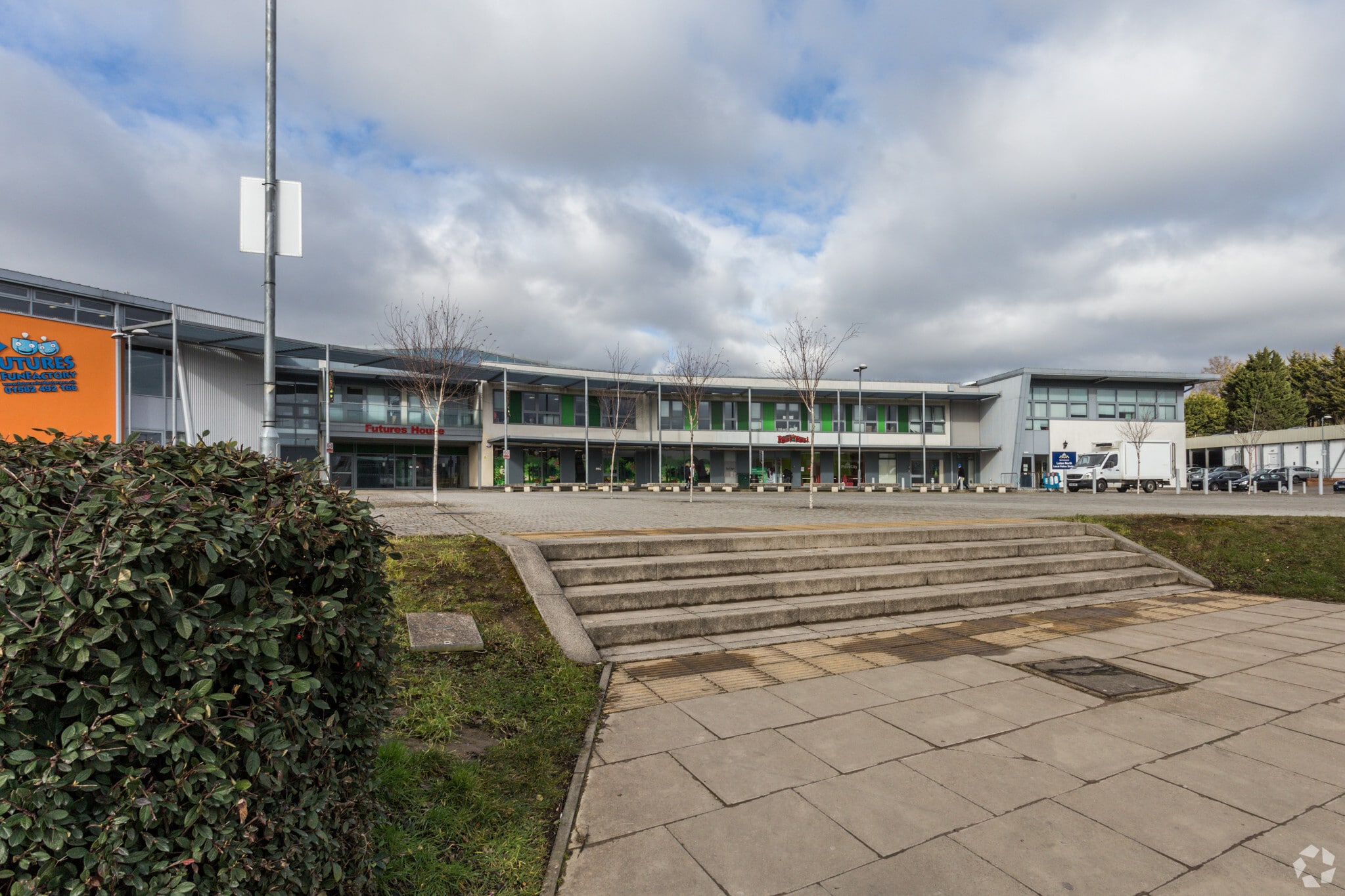 The Moakes, Luton for sale Primary Photo- Image 1 of 1