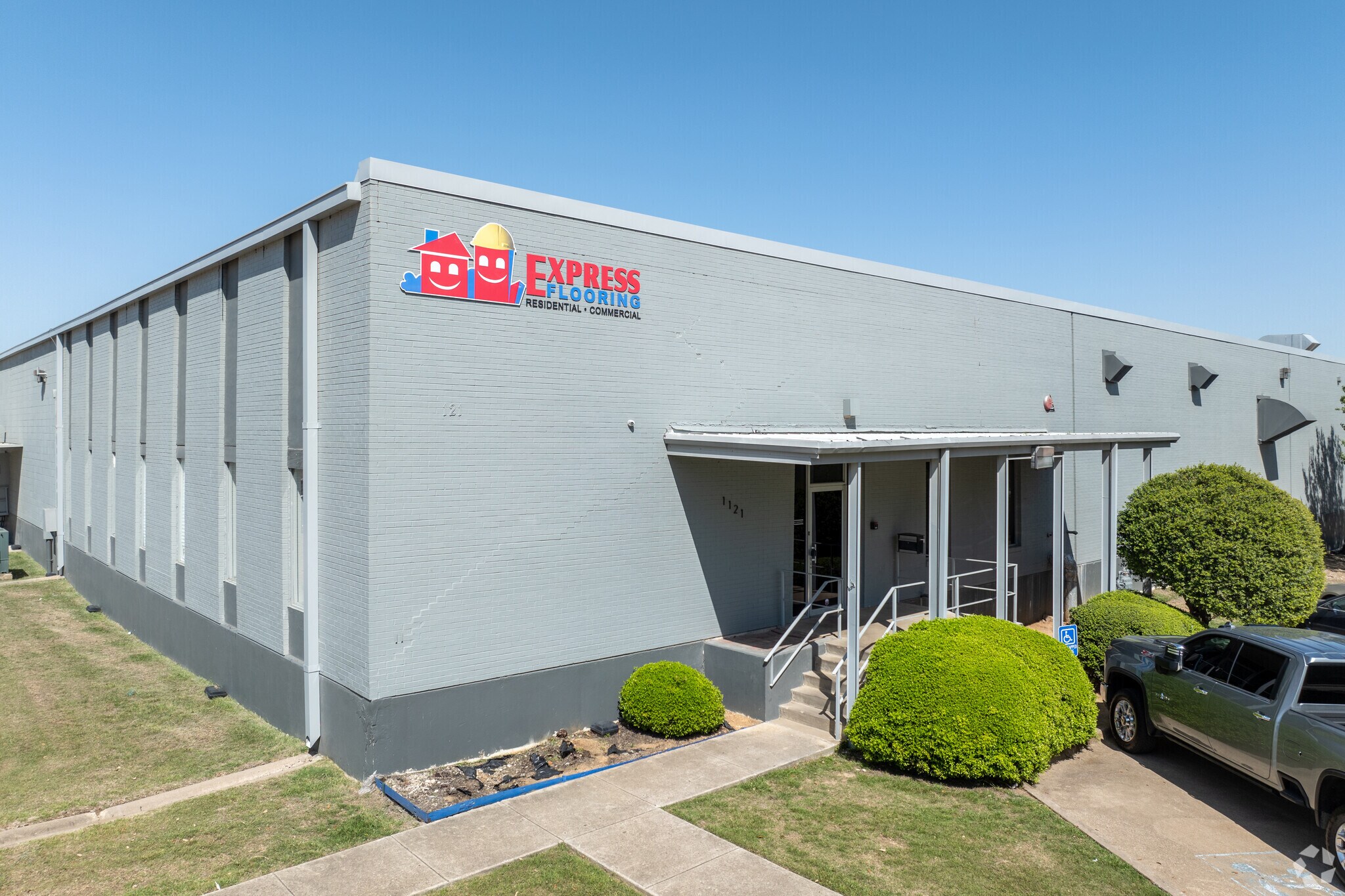 1121 108th St, Arlington, TX for sale Primary Photo- Image 1 of 1