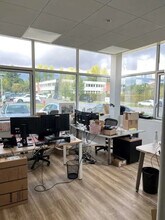 4 Bis Route De Gisy, Bièvres for lease Building Photo- Image 1 of 8