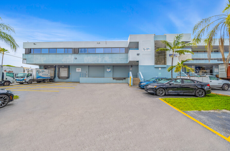 8195 NW 67th St, Miami, FL for sale - Building Photo - Image 2 of 27