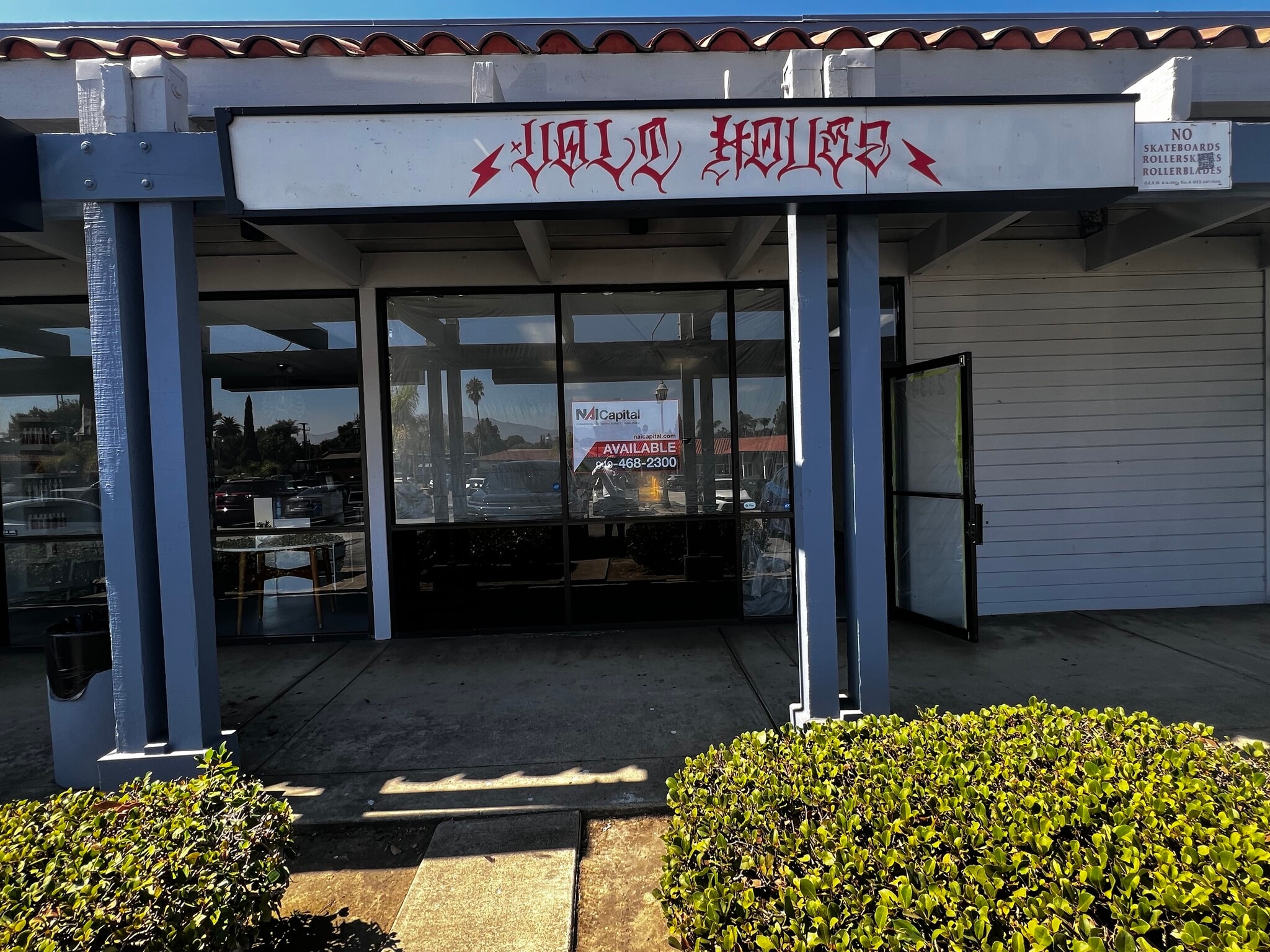 23322-24400 Muirlands Blvd, Lake Forest, CA for lease Interior Photo- Image 1 of 6
