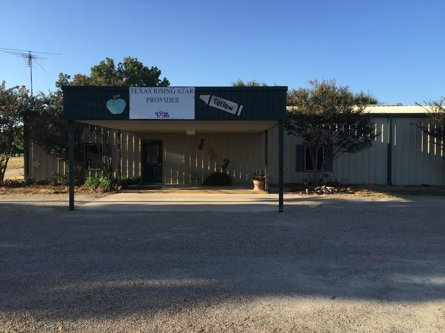 1106 W 22nd St, Cameron, TX for sale Primary Photo- Image 1 of 1