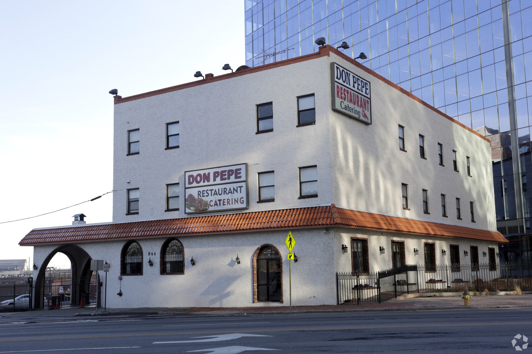 844 McCarter Highway, Newark, NJ for lease Primary Photo- Image 1 of 6