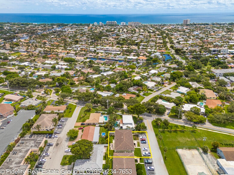 2131 NE 40th Ct, Lighthouse Point, FL for sale - Building Photo - Image 2 of 38