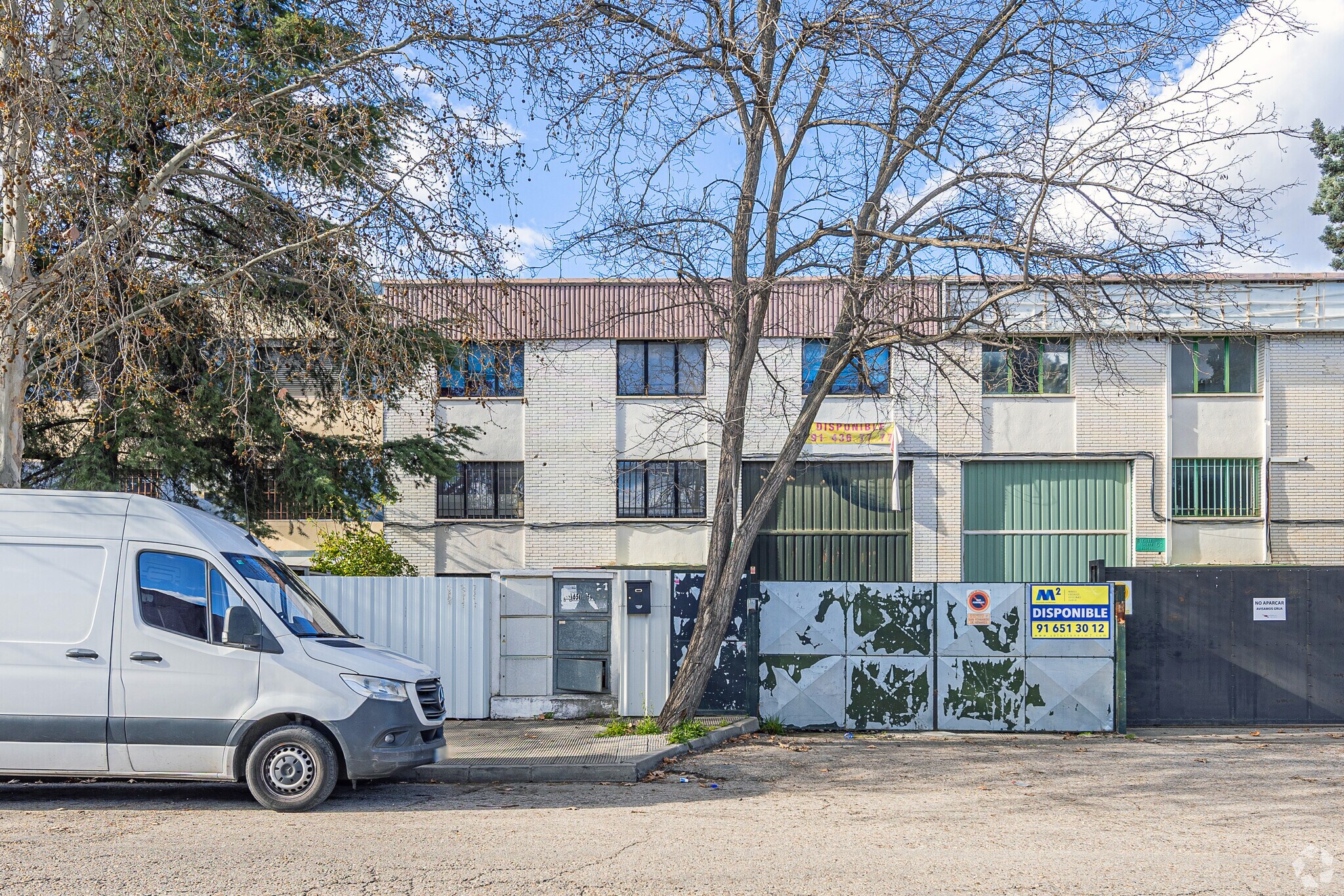 Industrial in San Fernando de Henares, Madrid for sale Primary Photo- Image 1 of 1