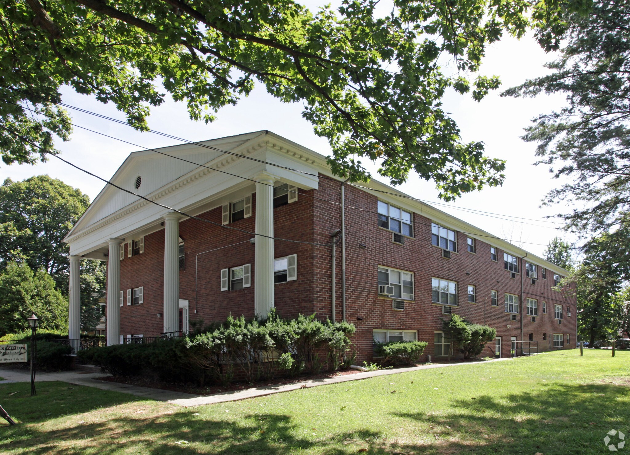 315 W 8th St, Plainfield, NJ for sale Primary Photo- Image 1 of 1