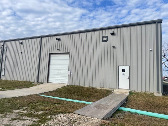 2019 Clovis R Barker Rd, San Marcos, TX for lease Building Photo- Image 1 of 12