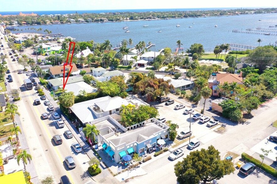 212 E Ocean Ave, Lantana, FL for sale - Aerial - Image 1 of 1